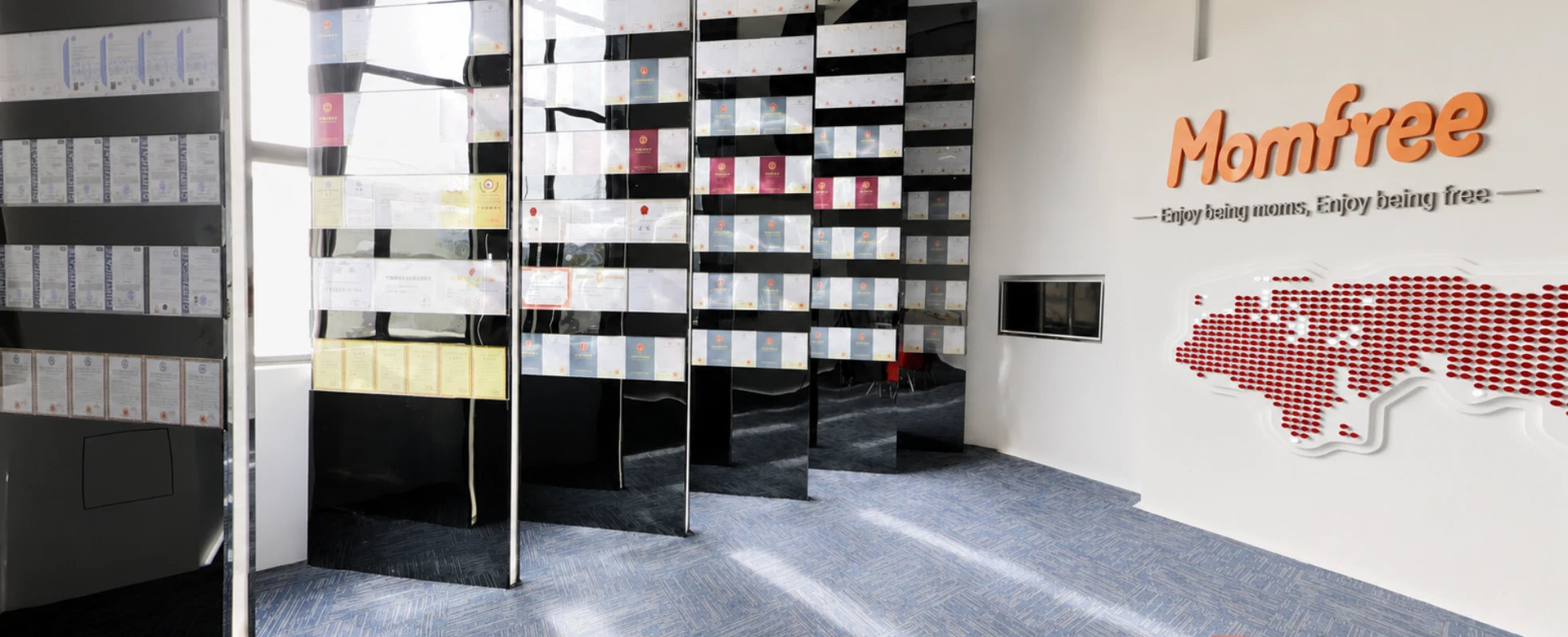 Momfree brand certification display featuring product quality and compliance documents